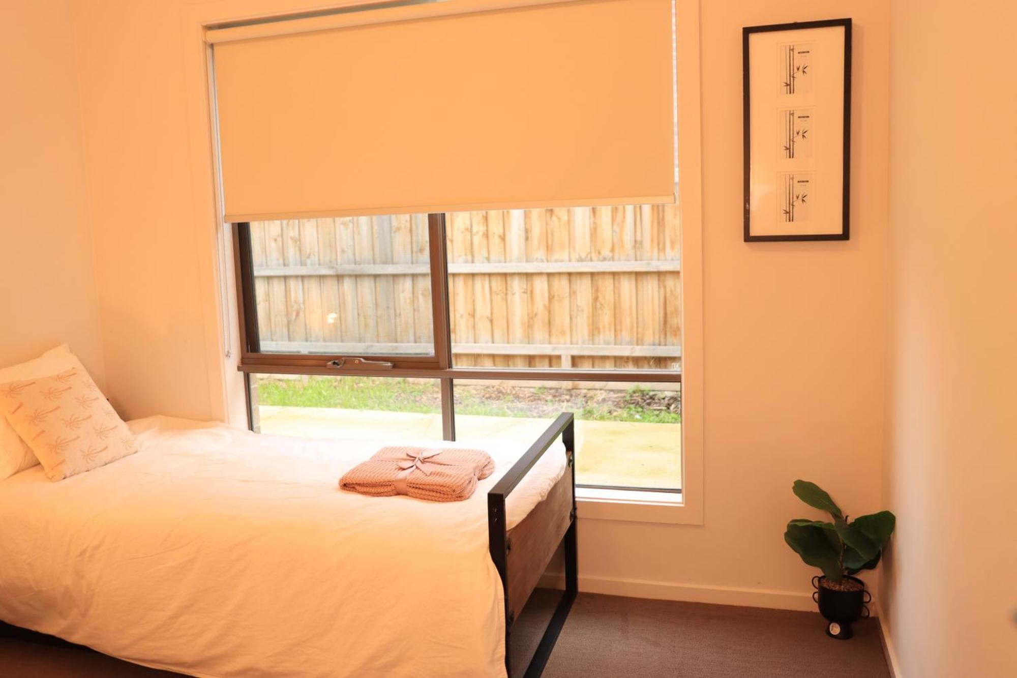 Melbourne Holiday House For 15 Peoples In Sanctuary Lake Point Cook Ngoại thất bức ảnh