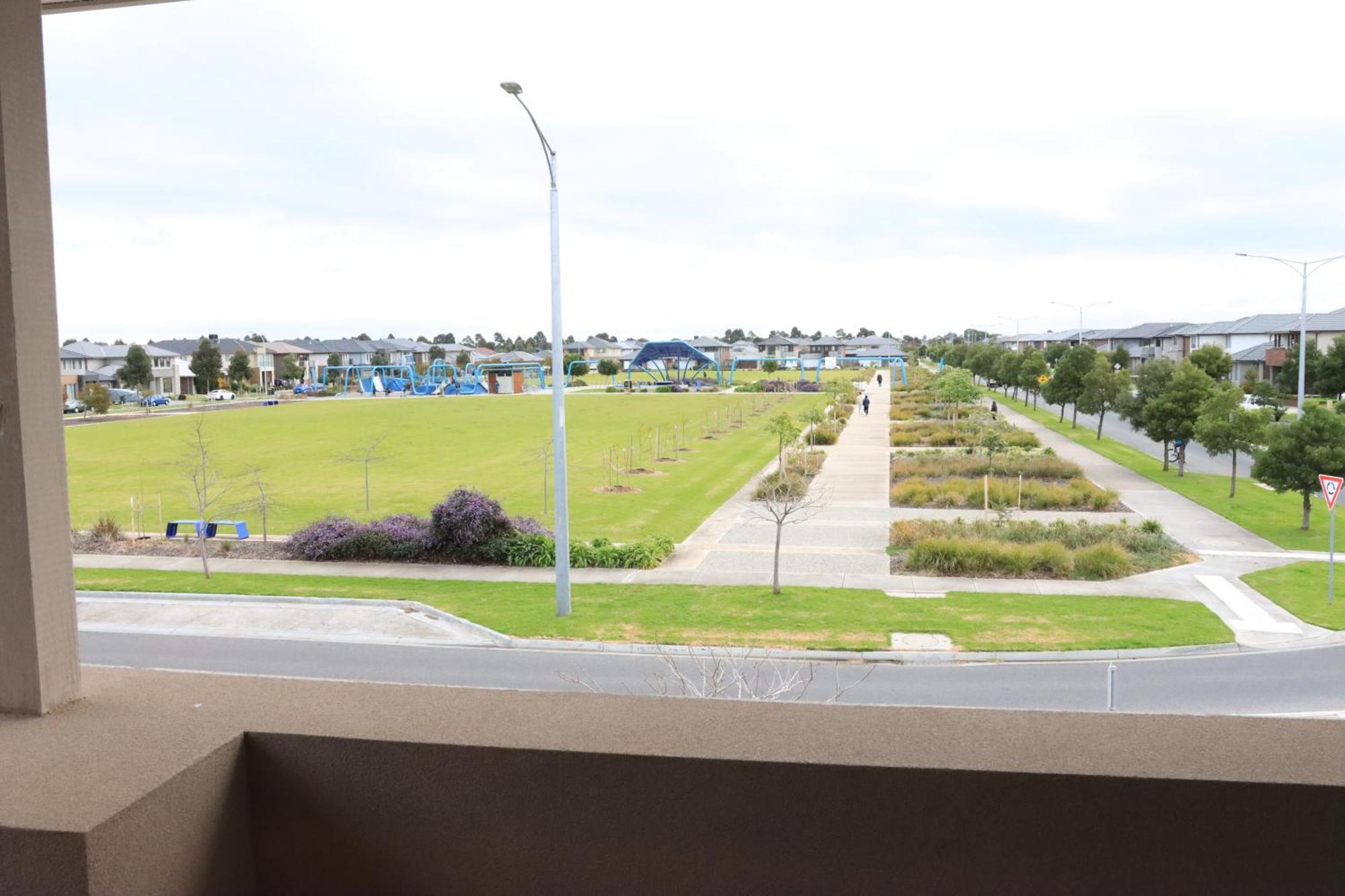 Melbourne Holiday House For 15 Peoples In Sanctuary Lake Point Cook Ngoại thất bức ảnh